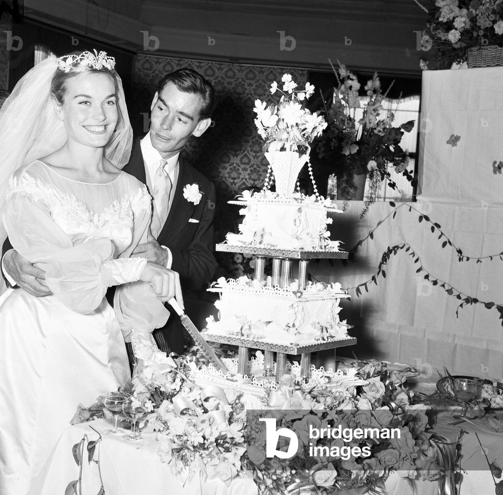 Shirley Eaton, TV and Film Actress aged 21, wedding to Colin Lenton Rowe aged 27, St Mary's, Kenton, Middlesex, Monday 5th August 1957 (b/w photo)