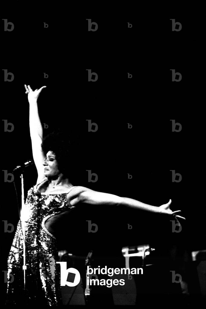 Shirley Bassey performing on stage in concert at Newcastle City Hall, 30th April 1971