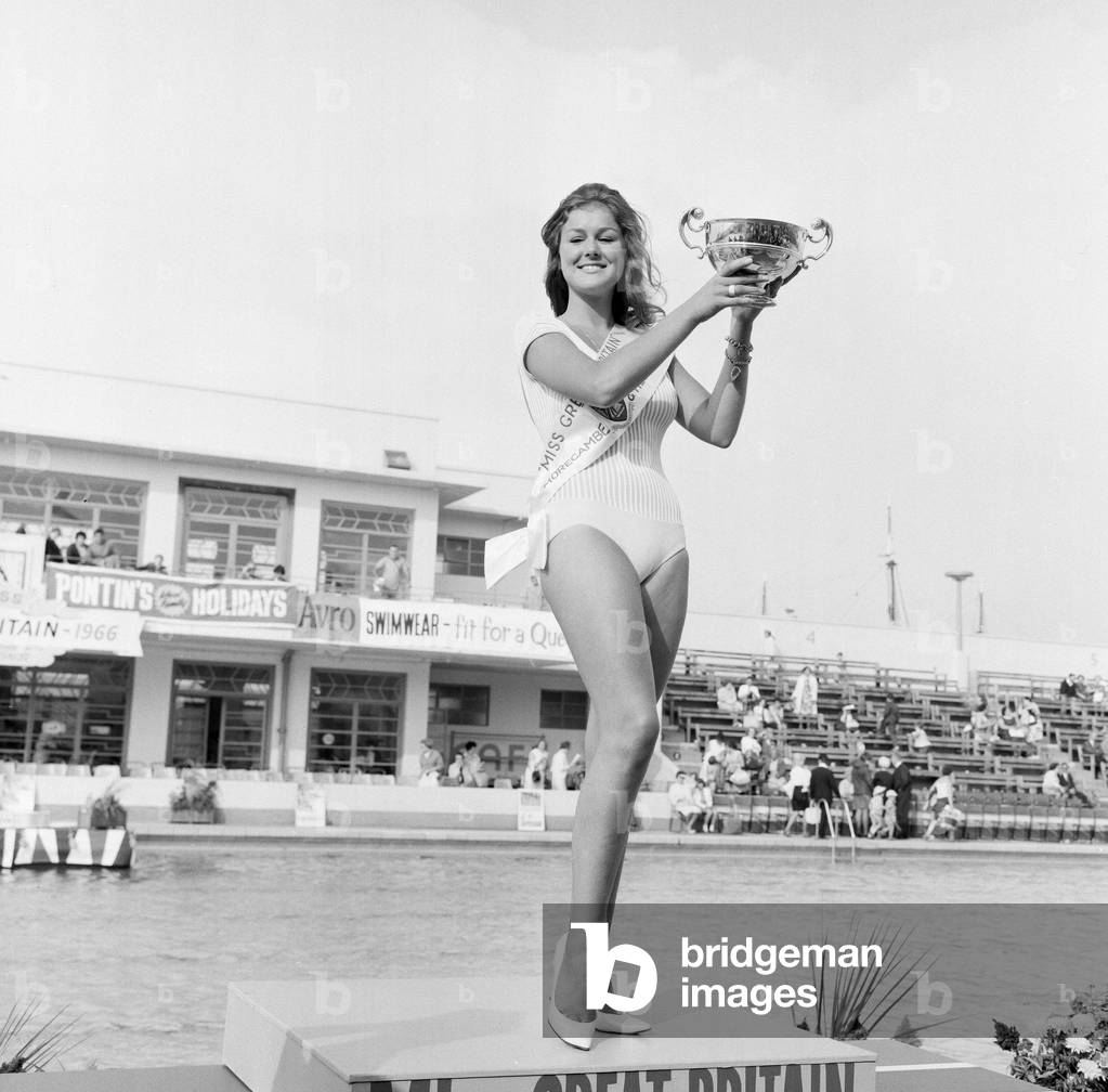Carole Fletcher, 19 from Southport, crowned Miss Great Britain, in Morecambe, 31st August 1966 (b/w photo)