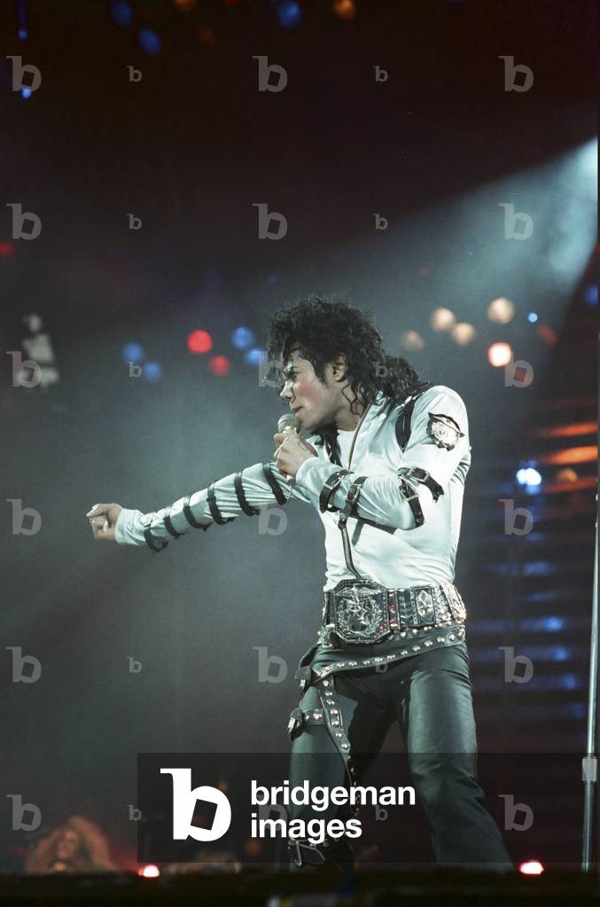 Michael Jackson in concert at Wembley 16th July 1988 (photo)