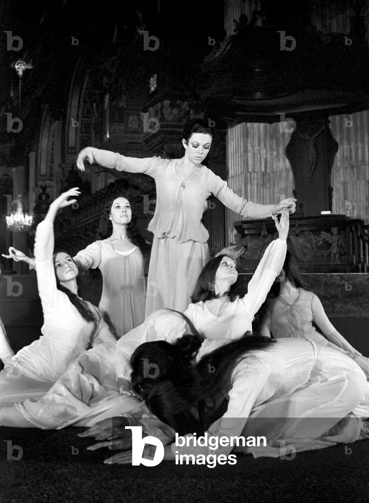 Royal Ballet dancers and pupils of the Royal Ballet School danced under the dome of St Paul's Cathedral . Dancers rehearse their parts in the performance. December 1969