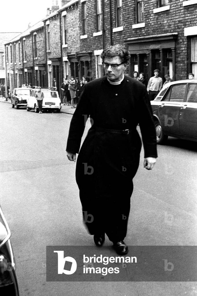 Scene at Byron Street, South Shields where a man held a two-year-old boy hostage at knife-point, 16 April 1970(b/w photo)