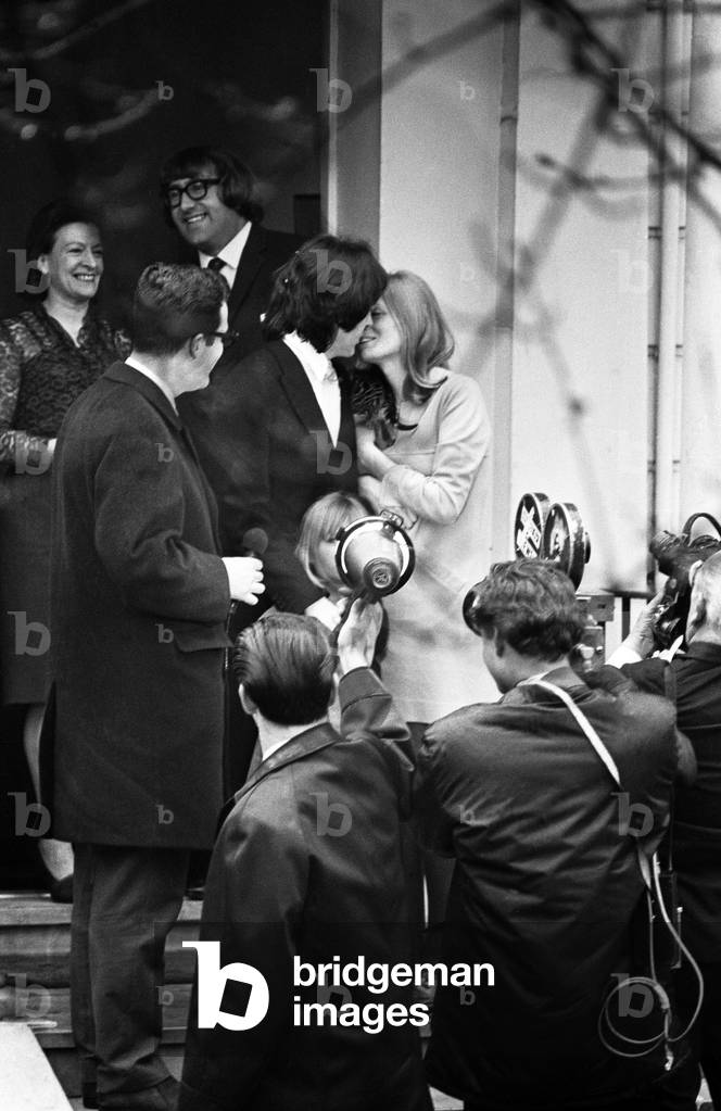 Civil Wedding of Paul McCartney & Linda Eastman, Marylebone Register Office, London, 12th March 1969.