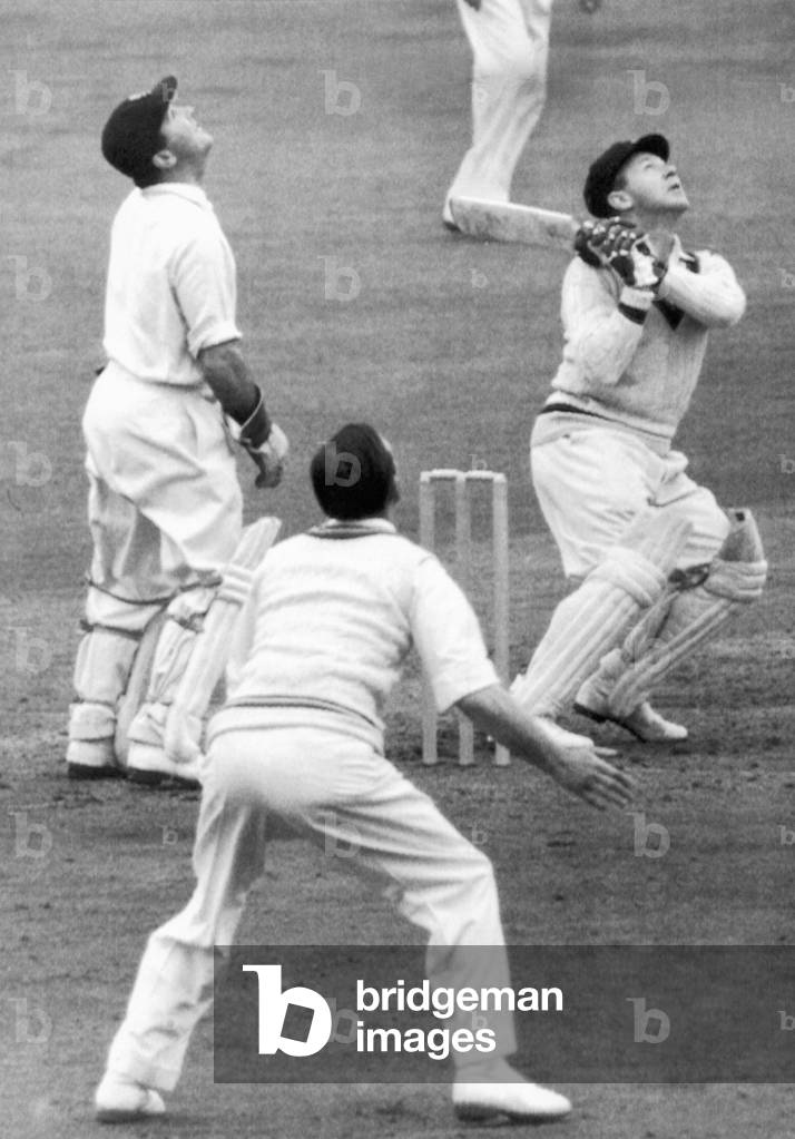 Australian cricket tour of England for the Ashes. England v Australia First test match at Trent Bridge. All eyes up as Arthur Morris hits out at Roy Tattersall. 11th June 1953 (b/w photo)