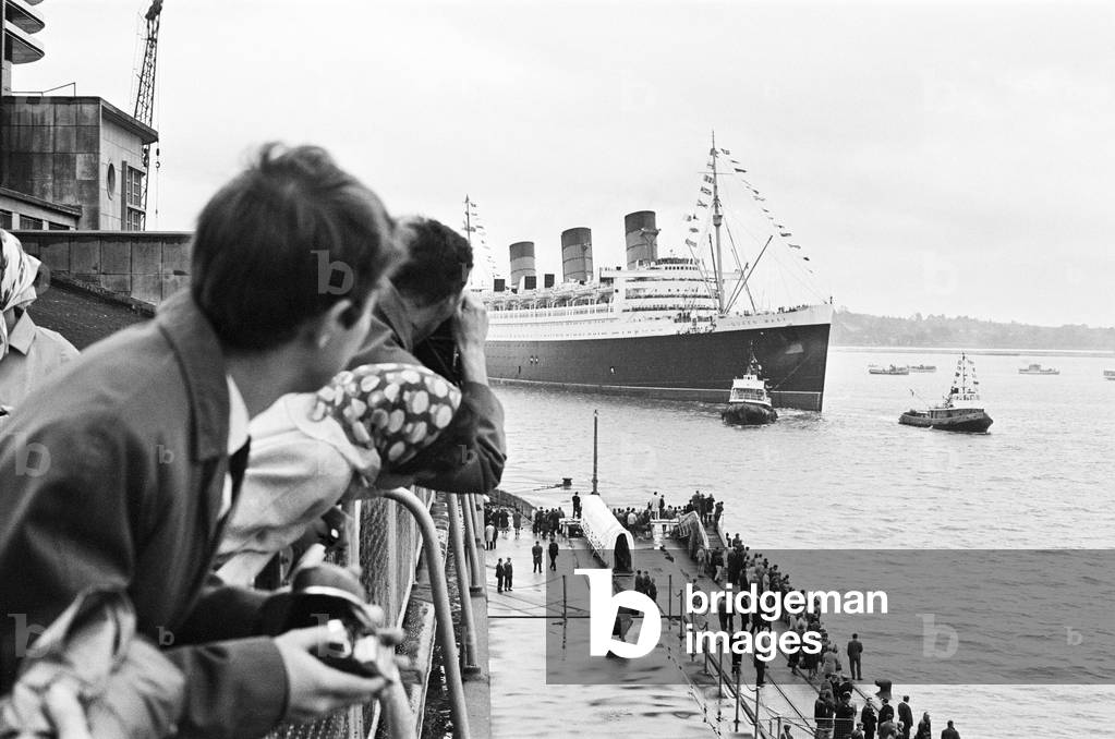 The Cunard White Star liner Queen Mary's last Atlantic run. 27th September 1967 (b/w photo)