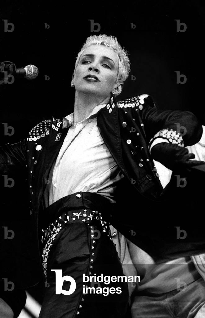 Scottish singer Annie Lennox of the Eurythmics on stage at the Nelson Mandela benefit concert at Wembley, June 1988.