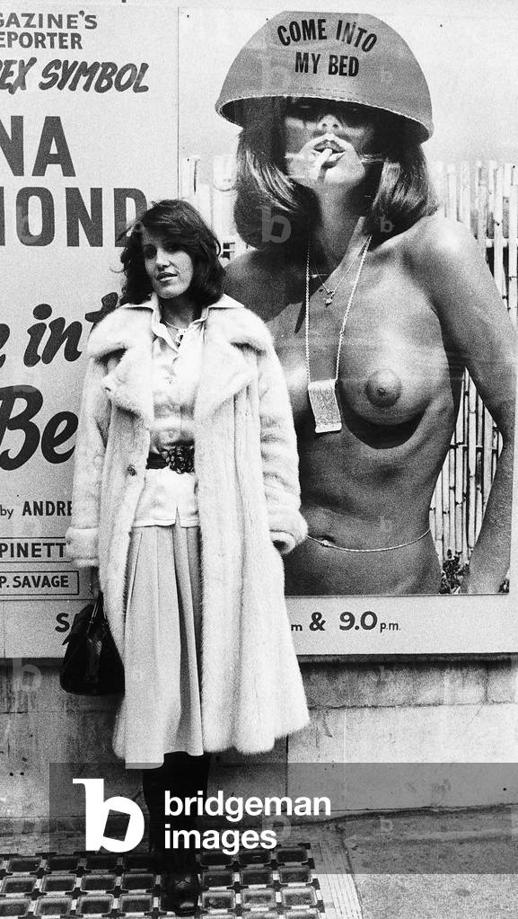 Fiona Richmond actress vicars daughter - January 1976