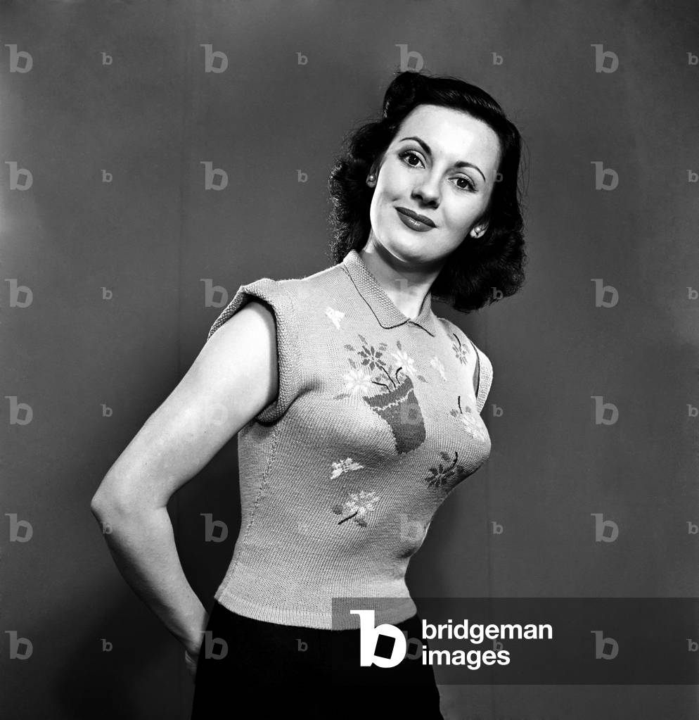 Lazy Daisy Jumper. May 1951 C6328