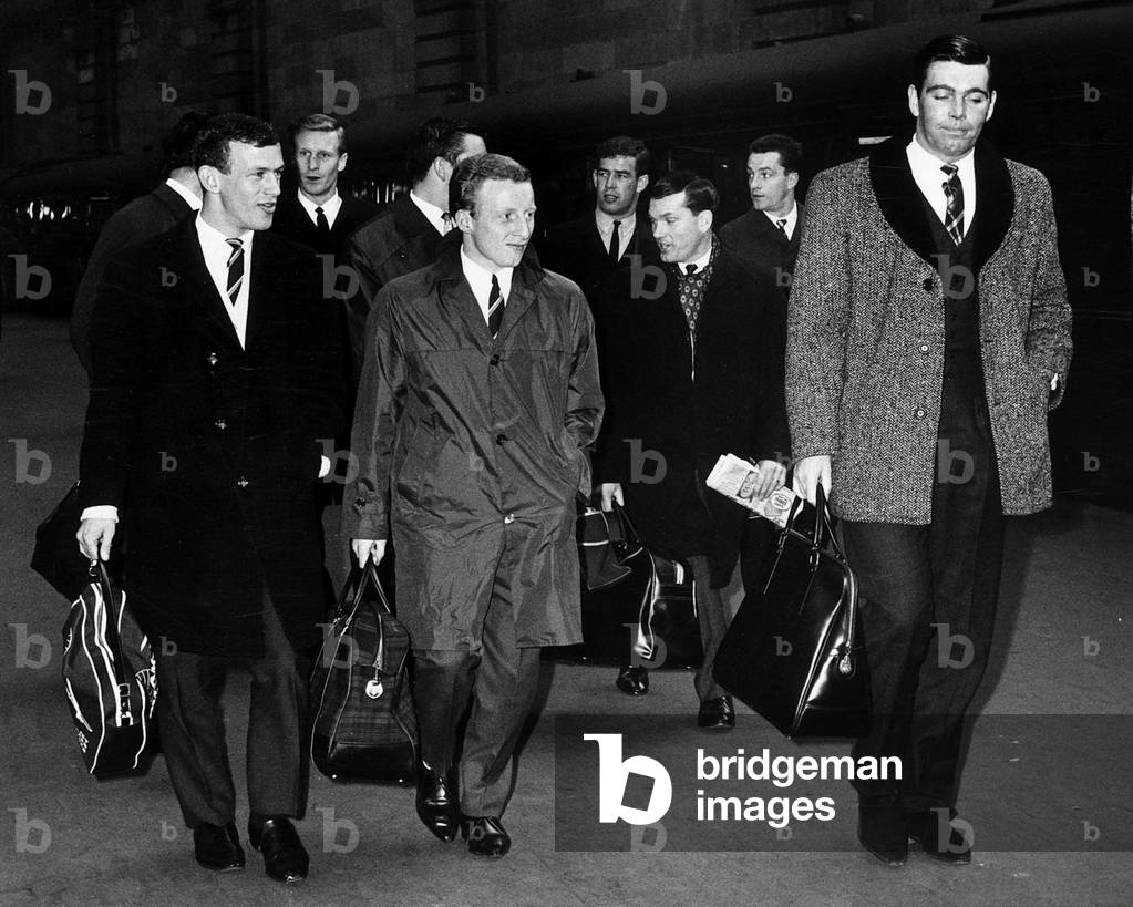 Celtic players at Glasgow Central station April 1966 (photo)