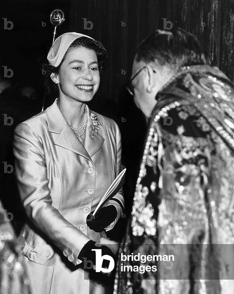 Queen Elizabeth with Canon Marcus Knight at St Pauls 1955.