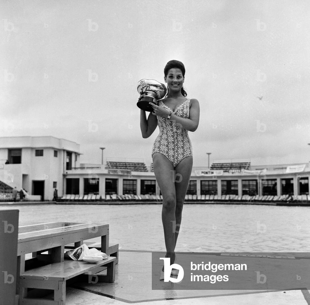 Jennifer Gurley, 22 from Sale, Cheshire, newly crowned Miss Great Britain, Pictured in Morecambe, 30th August 1967 (b/w photo)