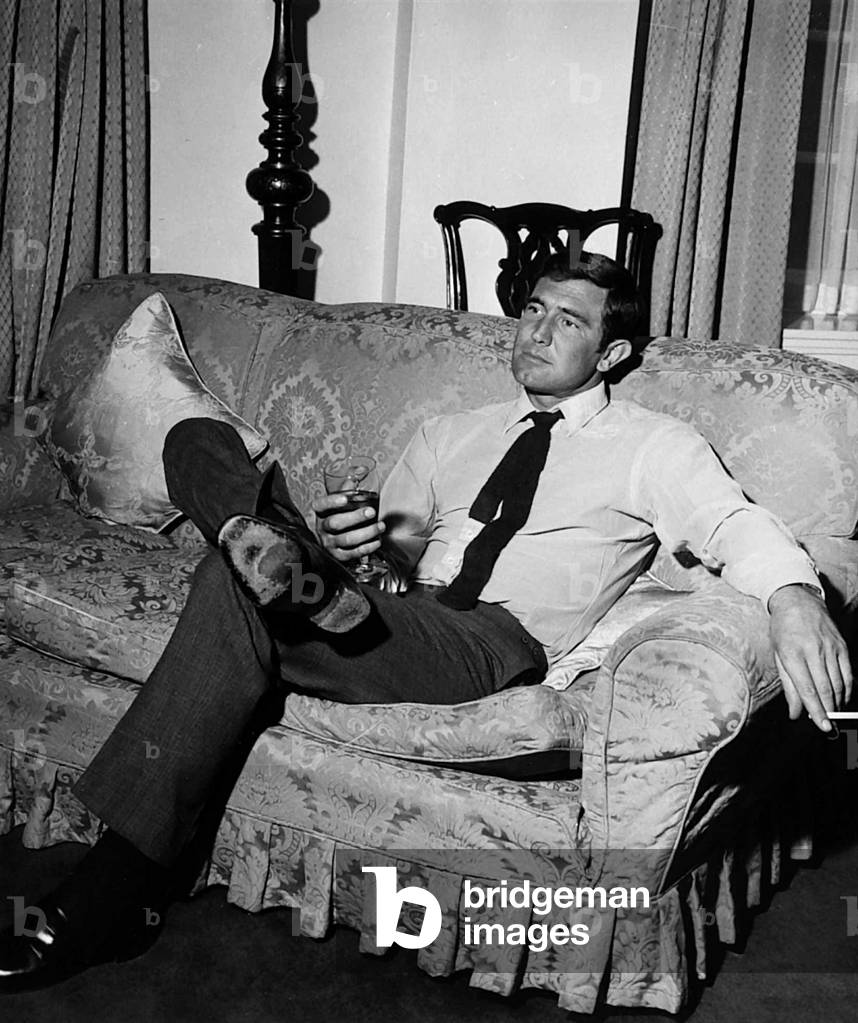 George Lazenby Australian actor 1968 (b/w photo)