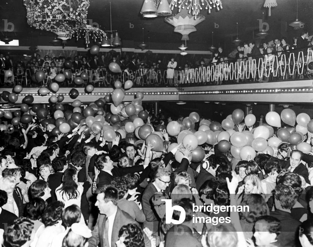 New Years Eve 1965 The dance floor at the Lacarno Ballroom in Coventry. 31st December 1965 (b/w photo)
