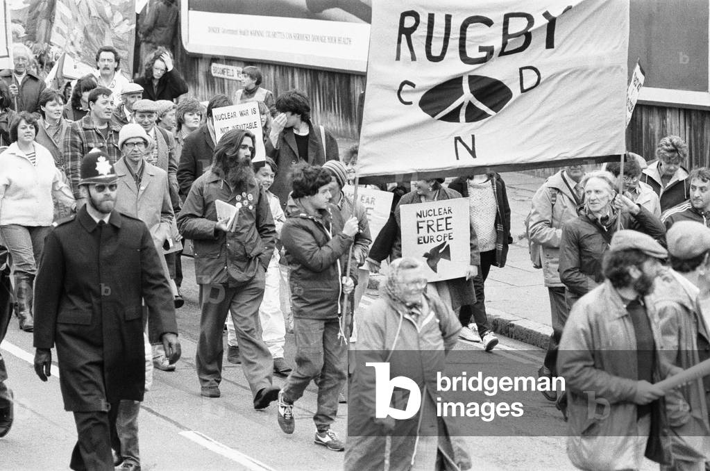 CND peace marchers starting off from Hearsall Common, Coventry 26 May 1984 (b/w photo)