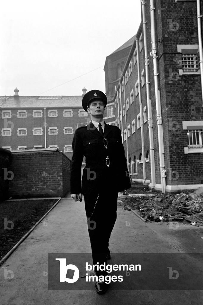Crime Prisons: Prison Officer John Gaynor at work in Strangeways Jail, Manchester. November 1969