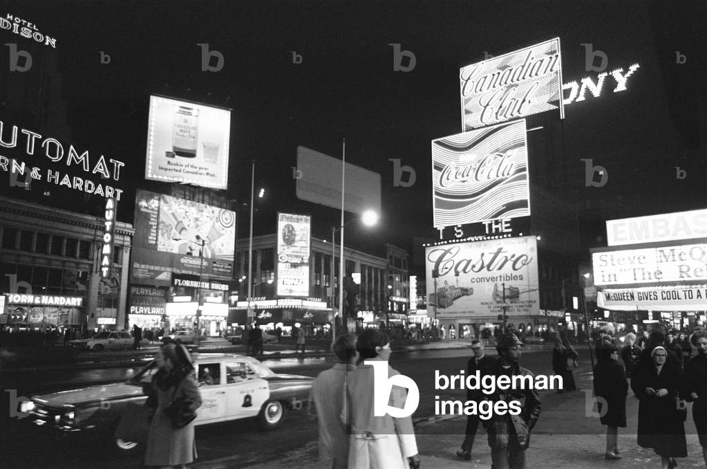 Times Square New York 25th January 1970 (b/w photo)