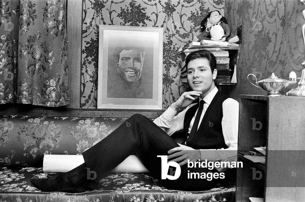 Cliff Richard in his London Palladium dressing room.
13th January 1965.