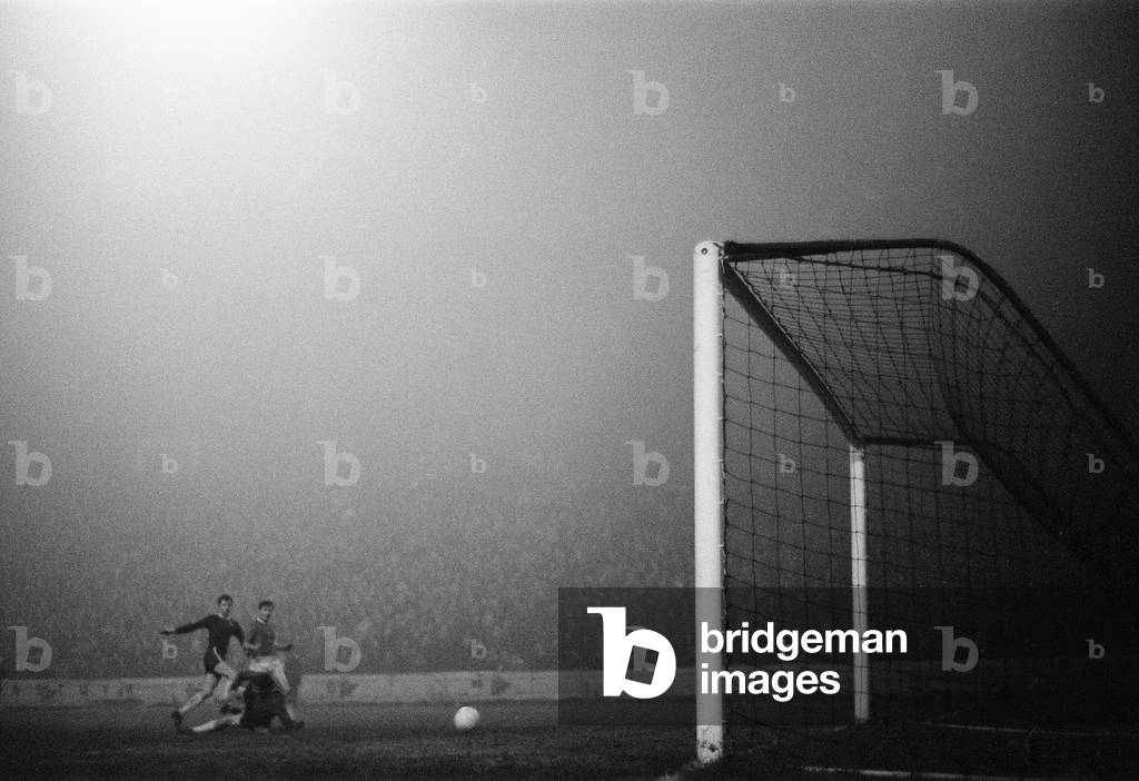 Chelsea 2-0 Workington, League Cup, Fifth Round Replay at Stamford Bridge, Wednesday 16th December 1964 (photo)