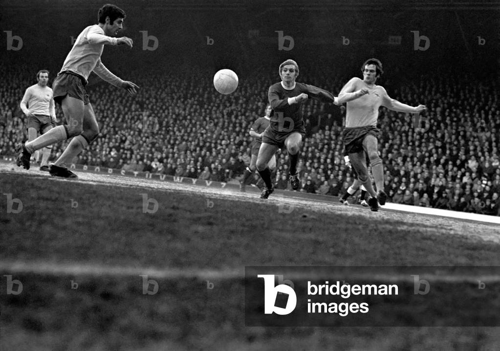 Sport: Football: Liverpool v Arsenal. December 1969 (photo)