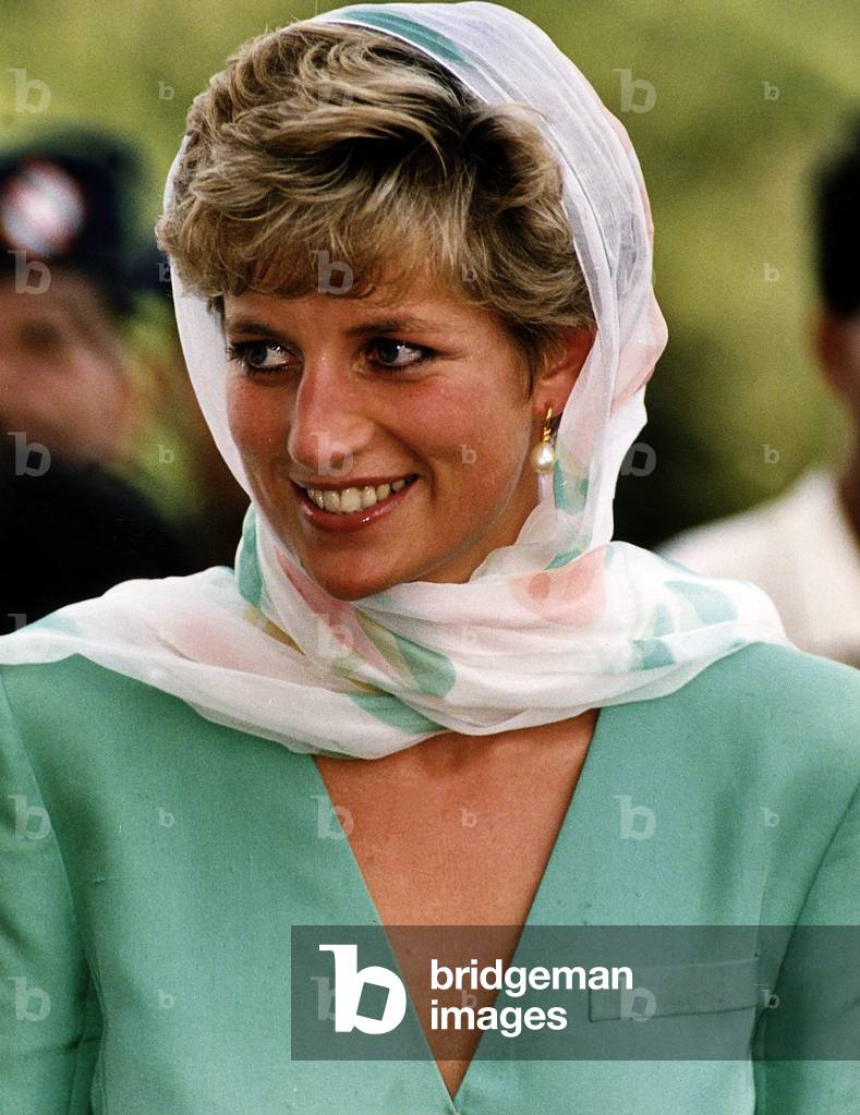 Princess of Wales on her solo visit to Pakistan, September 1991 (photo)