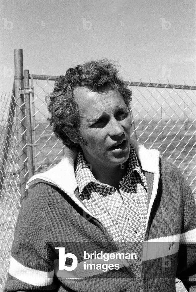 Stuntman Evel Knievel prepares to jump Snake River Canyon, Idaho on a steam powered skycycle. 26th August 1974 (b/w photo)