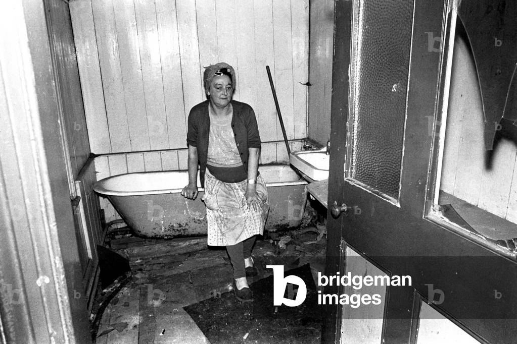 Slum and derelict housing in the West end of Newcastle, 1 May 1970 (b/w photo)