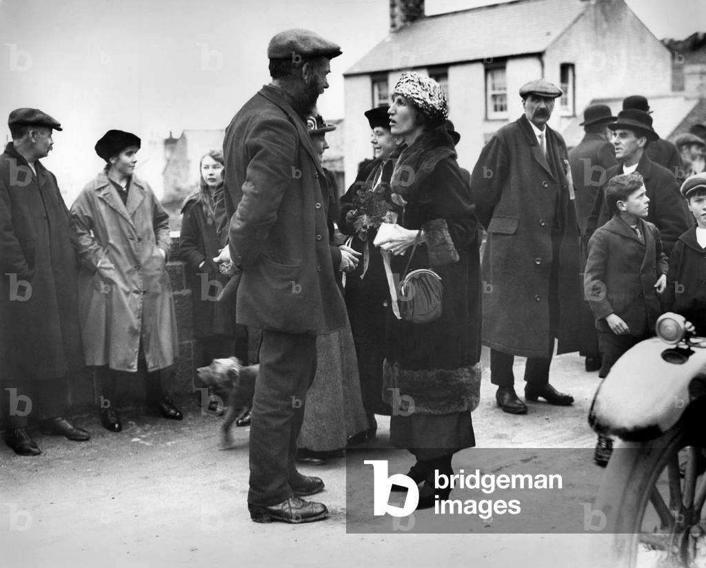 Lady Bonham Carter canvassing at the Cardigan by-election.