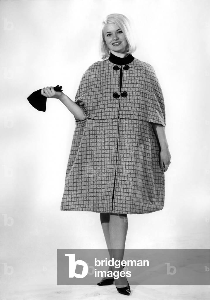 Reveille Fashions: Vyvyyan Dunber. October 1964 (b/w photo)