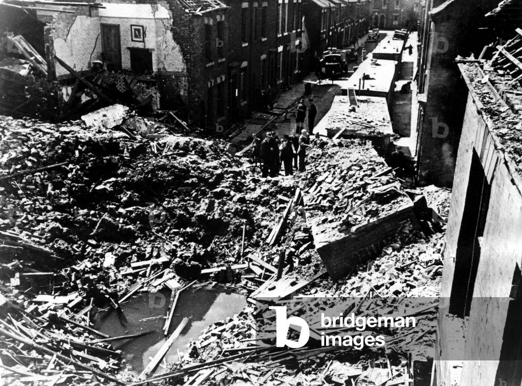 Air raid on East Coast town, August 1943