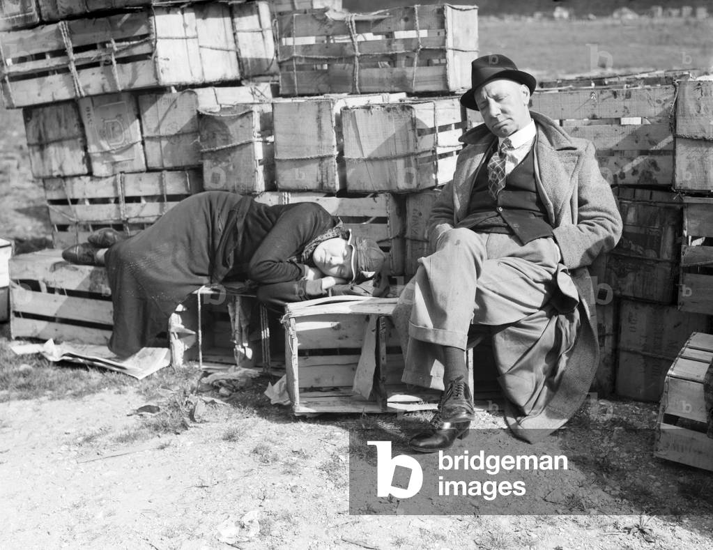 Filming of Pygmalion, directed by Anthony Asquith and Leslie Howard, at Pinewood Studios, London, England, 20th March 1938. Our picture shows, Covent Garden workers who are appearing in Pygmalion, pictured on set.