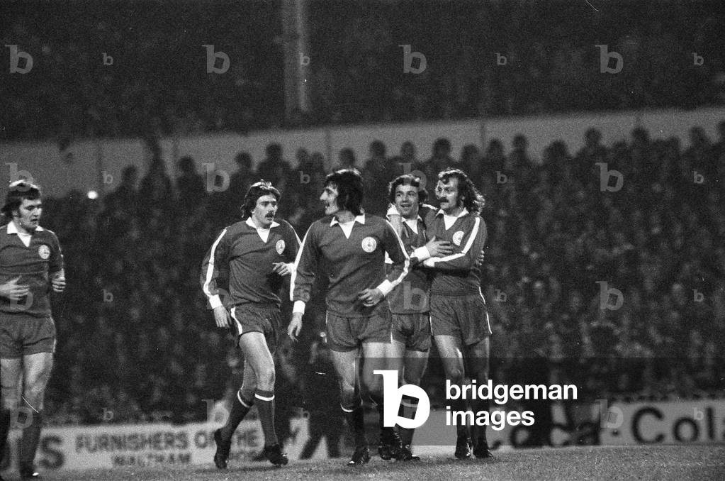 Tottenham Hotspur v Doncaster Rovers league cup quarter final match at White Hart Lane December 1975. Final score:Tottenham Hotspur 7-2 Doncaster Rovers (photo)