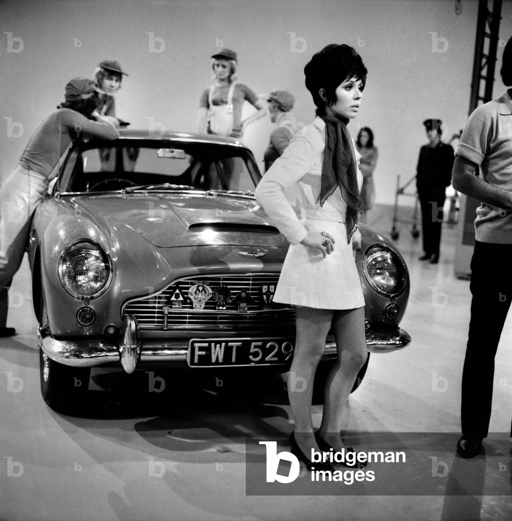 Singer Susan Maughan taken on the set of The Saturday Crowd at the London Weekend Television studios, at Wembley. Susan on her own beside sports car. November 1969 Z11306