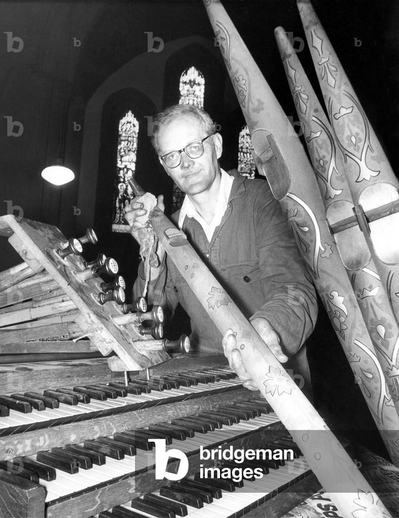 This 120 year old organ is being dismantled from the Washington parish church of Holy Trinity and taken to Ipswich for restoration in September 1981. 16/09/1981 (b/w photo)