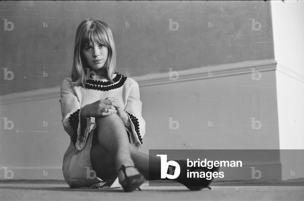 Marianne Faithfull poses for portraits. 3rd January 1965 (b/w photo)