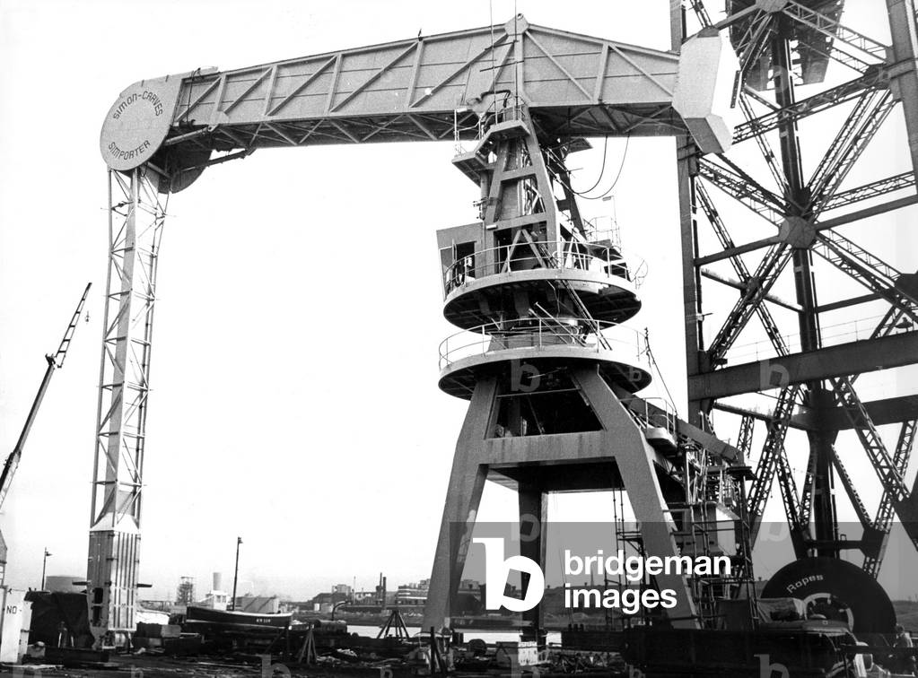 A giant Grain Unloader at Wallsend slipway in 1974