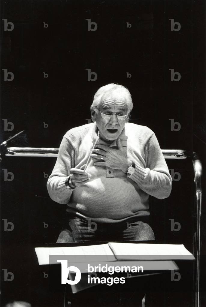 Leonard Bernstein rehearsing 'Candide'