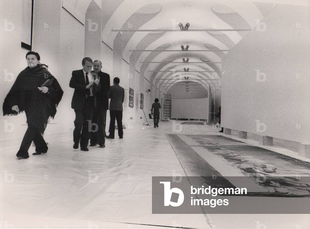 Alexander Iolas, Andy Warhol Exhibition at Palazzo delle Stelline, Milan, Italy, 1987 (b/w photo)