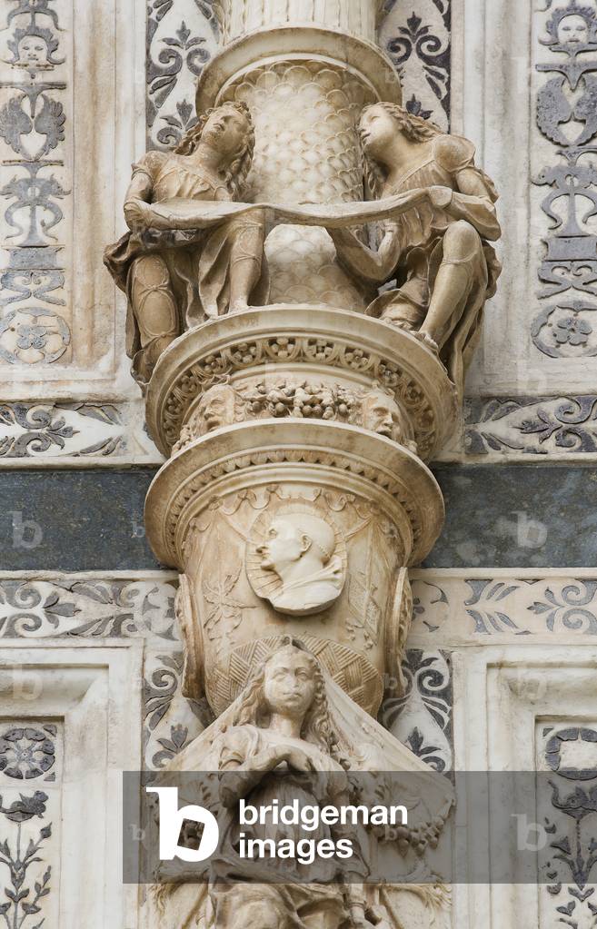 Angel, Detail of the exterior of Certosa di Pavia, Province of Pavia, Lombardy, Italy (photo)