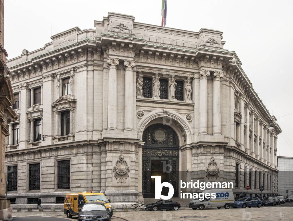 Palazza della Banca l'Italia by Luigi Broggi and Cesare Nava, Milan, Italy (photo)