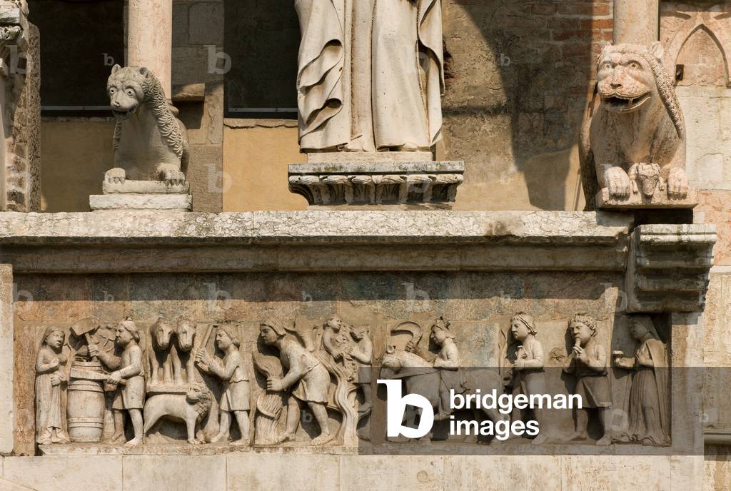 Loggia del Protiro di Façade, Frieze of the Months right, Antelamic Calendar, End XII century, March, April, May, June, July, August, Cathedral of Santa Maria Assunta, Cathedral, Cremona, Lombardy, Italy (photo)