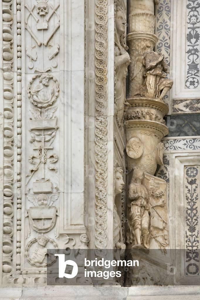 Angel, Detail of the exterior of Certosa di Pavia, Province of Pavia, Lombardy, Italy (photo)