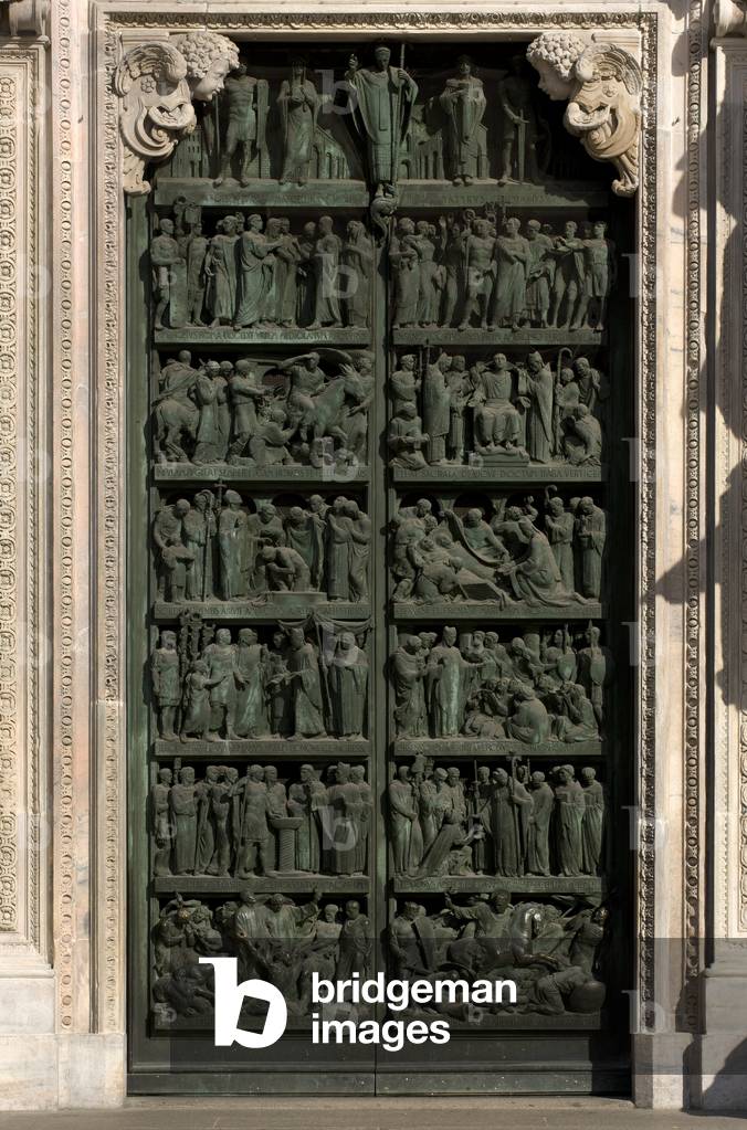 Exterior of the Duomo of Milan, Lombardy, Italy (photo)