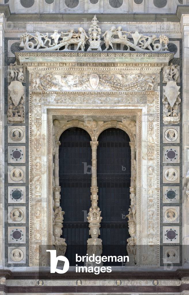 Window, detail of the exterior of Certosa di Pavia, Province of Pavia, Lombardy, Italy (photo)