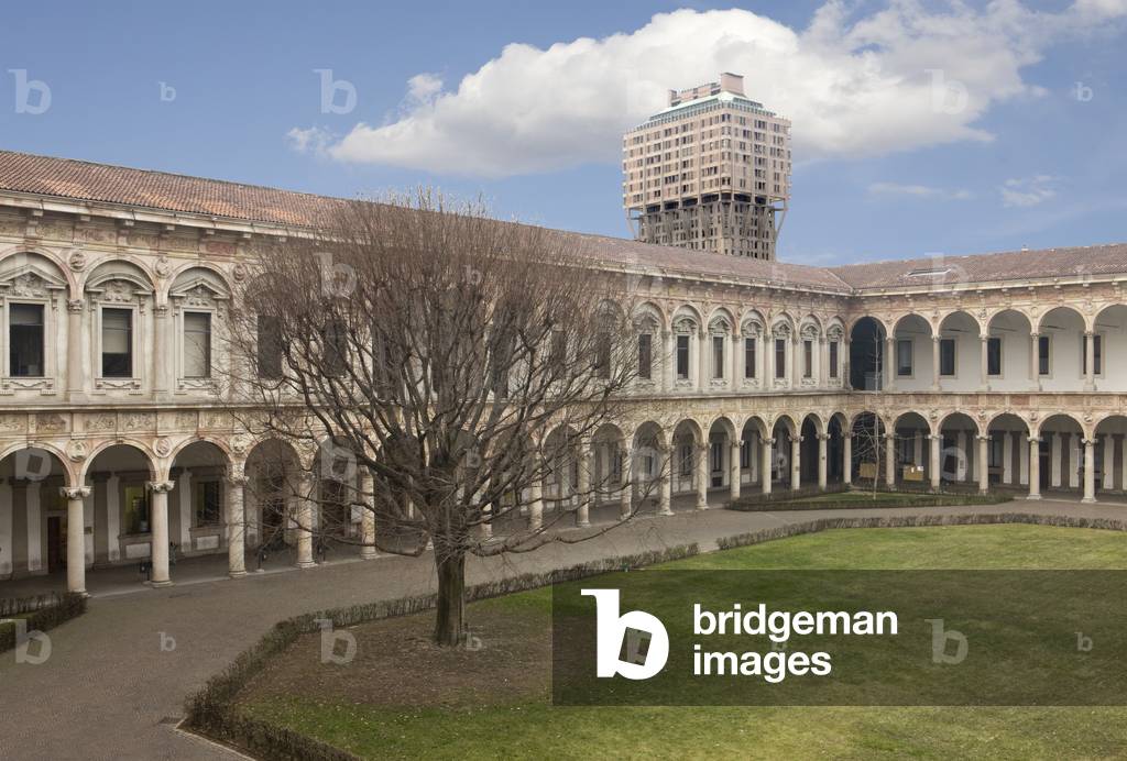 View of Torre Velasca from the courtyard of Church of Maria Annunciata all'Ospedale Maggiore, Milan, Lombardy, Italy (photo)