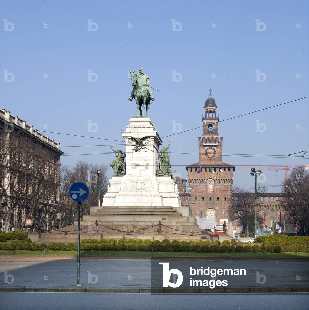 View of the Equestrian Statue of Giuseppe Garibaldi, Piazza Cairoli, Milan, Italy (photo)