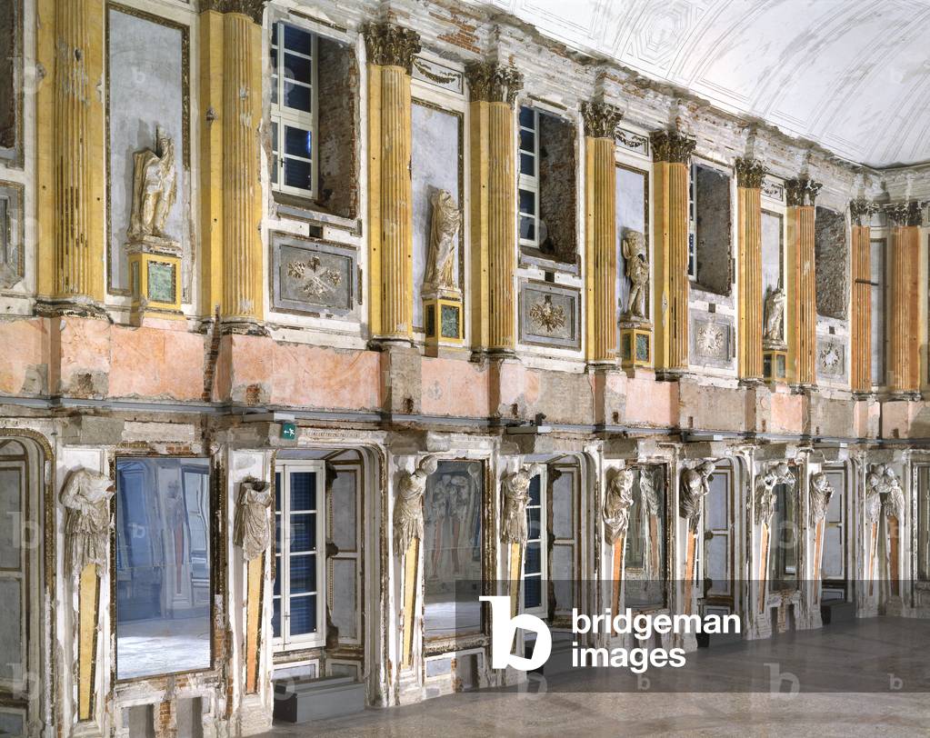 Room of Caryatids, Royal Palace, Milan, Italy (photo)