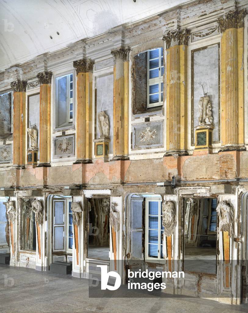 Room of Caryatids, Royal Palace, Milan, Italy (photo)
