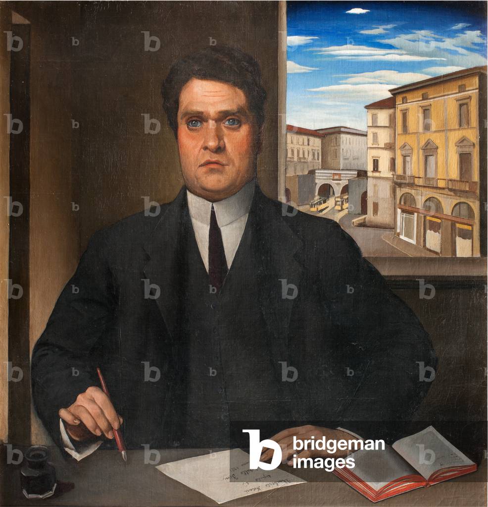 Umberto Notari in his studio in Piazza Cavour, 1921