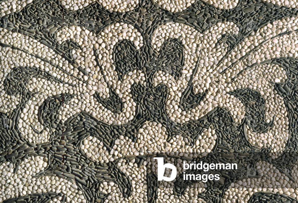 Mosaic and wall decorations, Nymphaeum at Villa Litta Visconti Borromeo Arese, Lainate, Lombardy, Italy (photo)