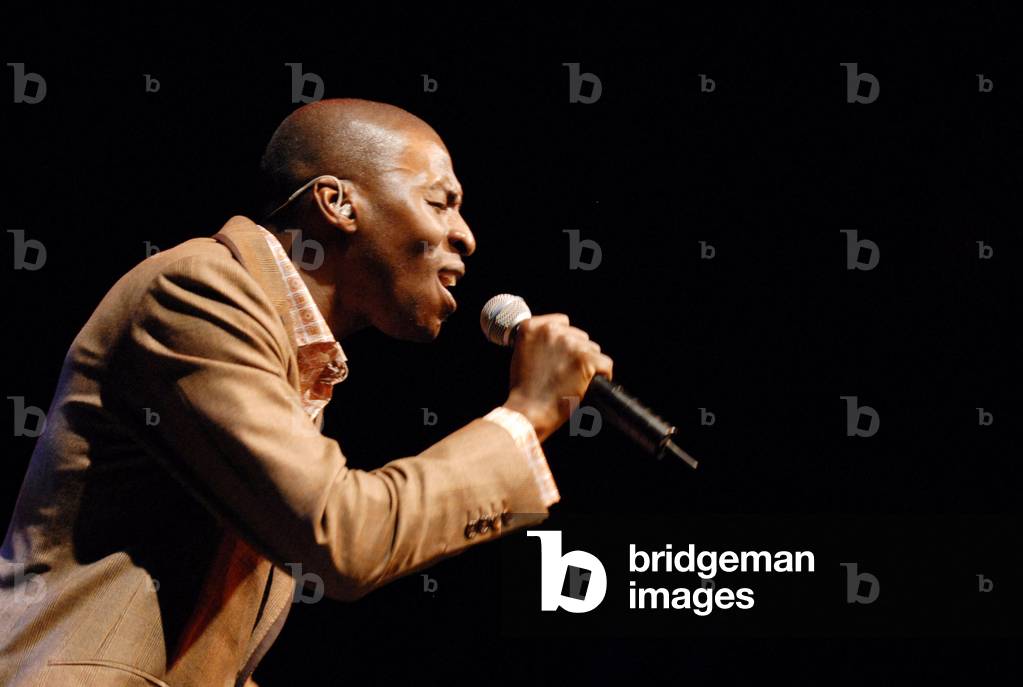 Tunde - performing at